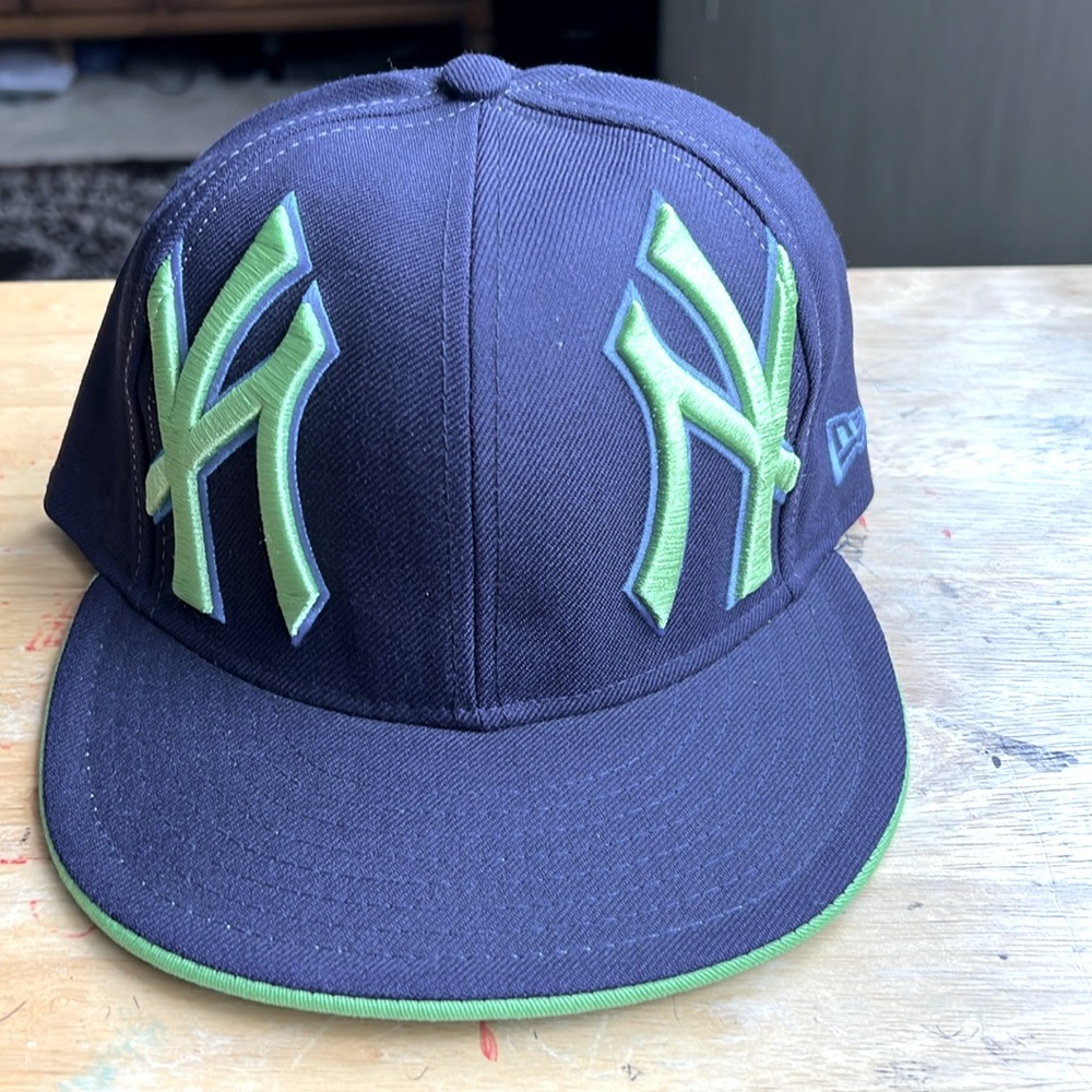 5950 baseball cap size 7 1/2 navy oh lime green - Picture 1 of 3